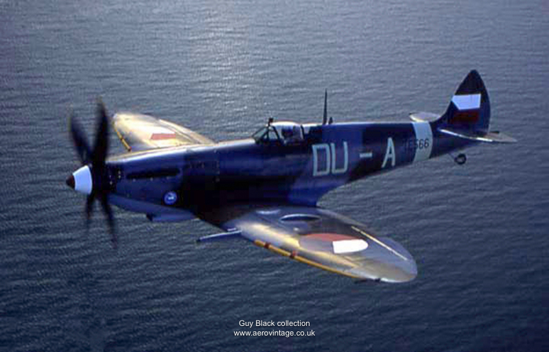 Spitfire Mk IX TE566